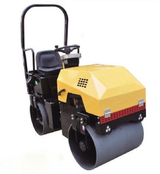 點(diǎn)擊查看詳細(xì)信息<br>標(biāo)題：1.5T(噸)液壓壓路機(jī) 閱讀次數(shù)：3797