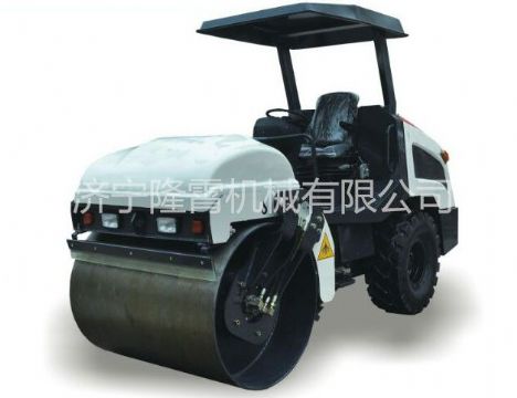 點(diǎn)擊查看詳細(xì)信息<br>標(biāo)題：4噸單鋼輪振動(dòng)壓路機(jī) 閱讀次數(shù)：3675